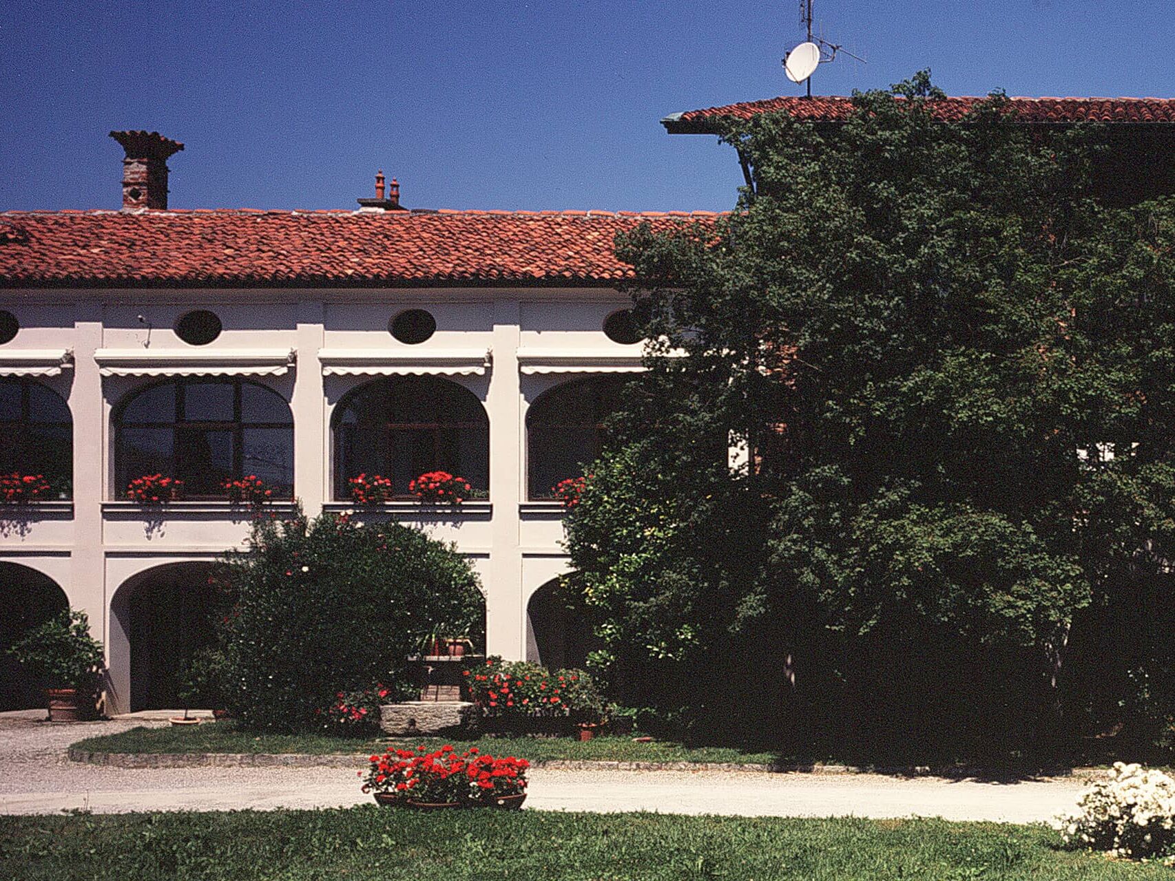 Flecchia La cascina Ivrea titolo